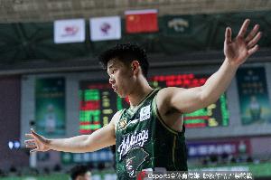 本土得分王！林葳上賽季常規(guī)賽場均21分 季后賽30.5分6.5板11助