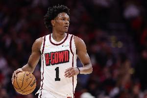 阿門(mén)：有球無(wú)球我都高效 我能適配任何陣容 菜鳥(niǎo)時(shí)我還打過(guò)中鋒