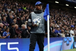 蒂亞戈-席爾瓦長子社媒曬照在斯坦福橋當(dāng)球童，他弟弟也效力藍(lán)軍