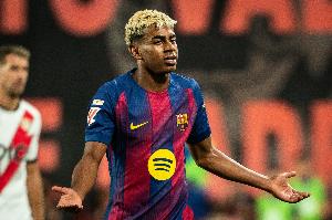 亞馬爾半場完成4次過人，是巴黎全隊球員的2倍