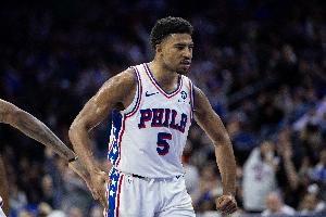 場(chǎng)均21.9分4.5助1.5斷+2.9記3分！76人格萊姆斯這水準(zhǔn)為啥簽資質(zhì)?