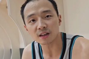 王奕博：加盟青島感覺很好&也在快速融入 向國家隊的目標沖刺