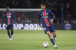 19歲4個月馬尤盧打進個人第3粒歐冠進球，是做到第4年輕法國球員