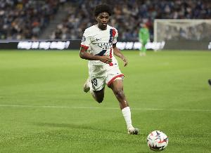 后生可畏！17歲250天，姆巴耶成巴黎隊史歐冠首發(fā)第4年輕球員