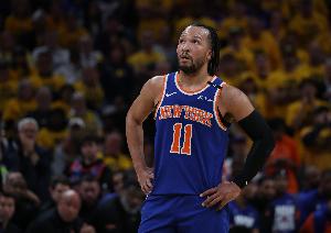 狀態(tài)一般！布倫森出戰(zhàn)17分鐘 8中2&三分3中0僅拿6分4助攻