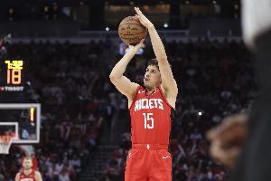 杜蘭特：謝潑德在訓(xùn)練營(yíng)很有侵略性 他越這樣我們球隊(duì)越出色