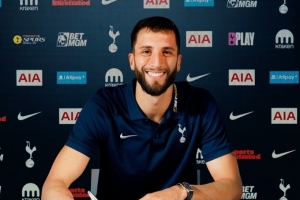 本坦庫爾談續(xù)約：很高興能在這家了不起的球隊續(xù)寫故事，我愛熱刺