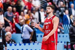 杜蘭特：申京在歐錦賽表現(xiàn)很精彩 我很期待每天都見證他的成長