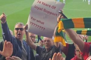 曼聯(lián)老球迷無(wú)奈自白：票價(jià)說(shuō)漲就漲座位說(shuō)換就換，曼聯(lián)實(shí)在愛(ài)不動(dòng)