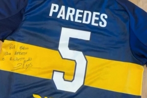 收藏品！馬特拉齊社媒曬帕雷德斯、迪巴拉簽名球衣