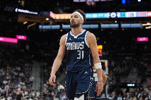 克萊：我經常重溫獨行俠11年奪冠紀錄片 那支球隊詮釋了團隊真諦