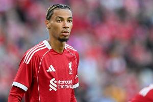 ?；倏耍何蚁矚g畫畫沒事會畫幾張 我是左撇子 小時候很害羞