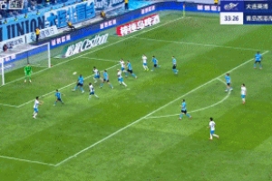 英博連續(xù)解圍未成功，阿齊茲爆射破門，西海岸1-0領先英博！