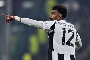 意媒：圖多爾和尤文新管理層不看好維加，租借結(jié)束就沒再考慮過(guò)他