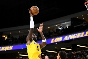 艾頓：出手數(shù)和得分并不重要 我相信東契奇&詹姆斯&里夫斯