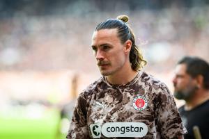 圖片報(bào)：圣保利監(jiān)事會(huì)成員社媒批評(píng)隊(duì)長(zhǎng)歐文，后者未來(lái)存疑