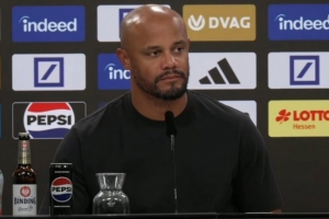 孔帕尼：即使未來(lái)輸球也要保持信念 迪亞斯的特質(zhì)非常適合拜仁