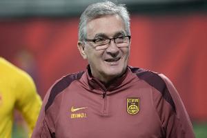 直播吧：國(guó)足選帥面試結(jié)束開(kāi)始“詢價(jià)” 預(yù)計(jì)年薪150萬(wàn)刀對(duì)標(biāo)伊萬(wàn)