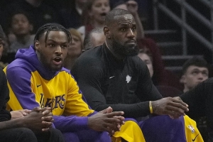 夸梅：布朗尼最多只能打夏聯(lián) 湖人應(yīng)該訓(xùn)練真正能用得著的球員