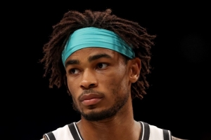 內線依舊活躍！克拉克斯頓15分鐘7中5拿到11分 搶下8個籃板