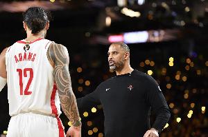 烏度卡：伊森&亞當(dāng)斯首場季前賽會出戰(zhàn)老鷹 第二場對爵士時輪休