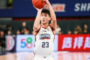 楊瀚森：什么時(shí)候約頓飯？林葳：休息或圣誕節(jié)時(shí)一起吃火鍋