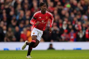 瑞士天空：那不勒斯計劃冬窗租借梅努，愿給他提供更多比賽時間