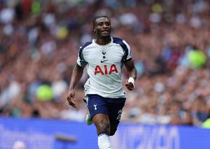 庫(kù)杜斯本賽季完成30次過(guò)人五大聯(lián)賽最多，對(duì)抗成功57次英超最多