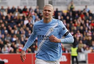 哈蘭德本賽季各項(xiàng)賽事已轟15球，領(lǐng)先次席9球且進(jìn)球數(shù)超英超12隊(duì)