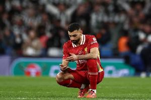 鏡報：薩拉赫表現(xiàn)不佳讓其態(tài)度也遭到質(zhì)疑 是年齡還是戰(zhàn)術(shù)所致？