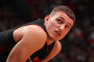 鮑威爾：約維奇會迎來一個精彩的賽季 他未來會非常出色