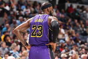 老詹明天宣布重要決定？哈特：這點(diǎn)亞馬遜會(huì)員折扣可養(yǎng)不活一家人