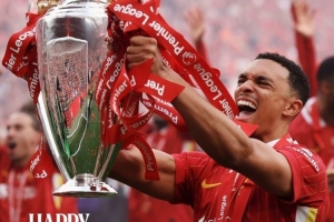 阿諾德今天迎來27歲生日，利物浦官推送祝福：生日快樂！