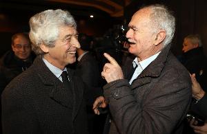 馬佐拉談米蘭雙雄：肯定希望國(guó)米在新球場(chǎng)獲勝，但另一個(gè)隊(duì)就……