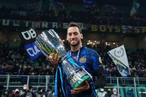 土媒：加拉塔薩雷內(nèi)部人士強(qiáng)調(diào)，從未接觸過(guò)恰爾汗奧盧