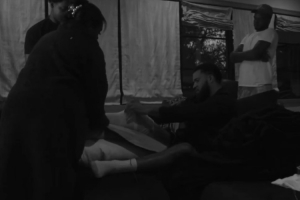 右膝前十字韌帶撕裂！范弗里特曬恢復(fù)視頻：一步一個腳印??