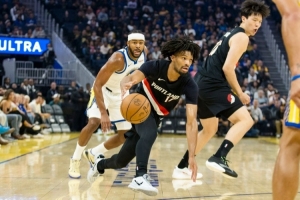 媒體人：楊瀚森在CBA形成的移動掩護(hù)壞習(xí)慣 在最后時刻暴露出來