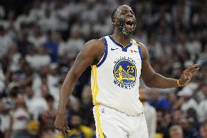 得分手？追夢上半場4中3得9分1板2助 三分3中2&秀拉桿上籃