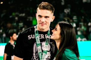 放不下??葡媒：約克雷斯和前女友共度周末，二人希望發(fā)展異國戀