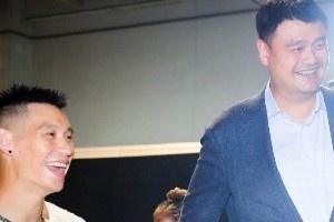 馬里昂胖成球~林書(shū)豪曬照：見(jiàn)到很多老朋友 向這些傳奇人物致敬