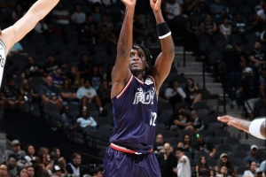 95加滿！奧拉迪波半場10中7&7罰6中轟21分 另有5助2斷正負值+4