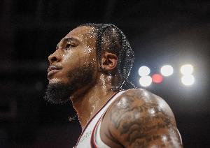 何時(shí)開始展現(xiàn)獨(dú)一無二爆發(fā)力？惠特摩爾：打從娘胎里出來就有了