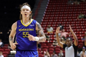 夏聯(lián)代表勇士場均9.2分！熱火簽下落選秀馬德森并裁掉基爾斯