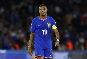 馬卡報：對陣阿塞拜疆幾乎踢滿全場，姆巴佩腳踝傷情變得更加嚴重