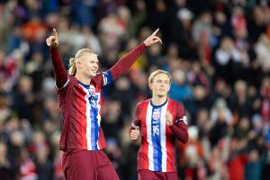 世預(yù)賽連場(chǎng)戴帽！哈蘭德是歐洲第五人，凱恩也曾在2021年做到