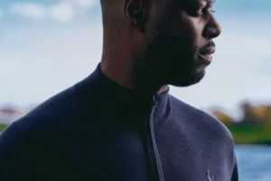 一條圍巾140英鎊，太陽報(bào)：熱刺球迷對(duì)球隊(duì)推出的高價(jià)周邊不滿