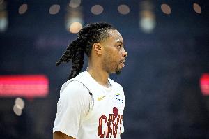 貝弗利：加蘭需要在季后賽保持健康 關(guān)鍵時(shí)刻我會(huì)讓大球防守