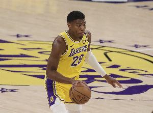 八村塁談?wù)材匪谷标嚕何业慕巧珱](méi)太大變化 就是要打得更有侵略性