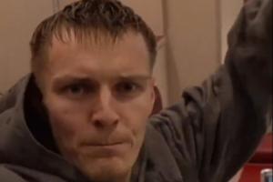 悠著點(diǎn)！挪威主帥解釋厄德高坐著慶祝：他擔(dān)心自己受傷的膝蓋