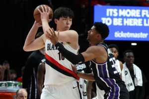 隊(duì)記：希望楊瀚森VS對(duì)方替補(bǔ)中鋒時(shí)能占據(jù)優(yōu)勢(shì) 對(duì)手可能防不住他